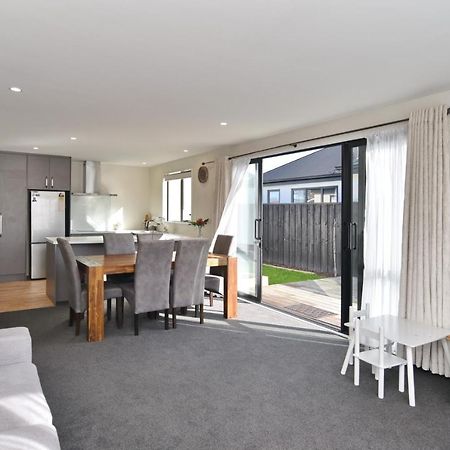 Thomas Townhouse - Christchurch Holiday Homes Buitenkant foto